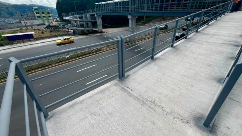 puente peatonal