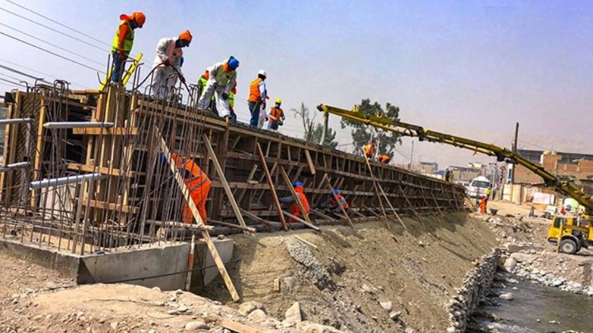 MTC: Puente definitivo Huampaní presenta avance del 61 %