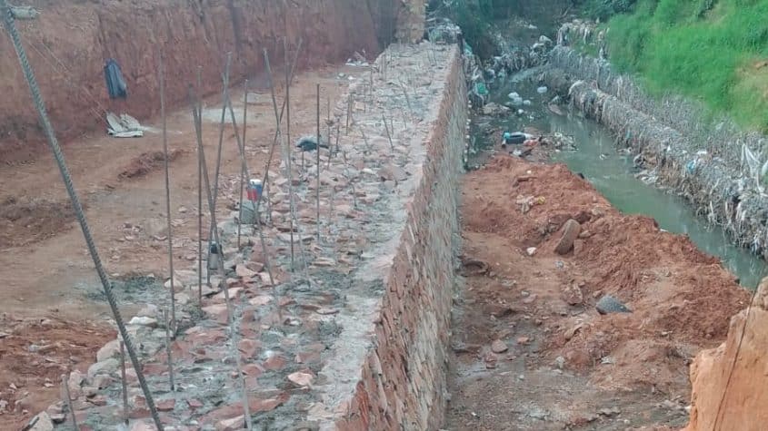 Paraguay: Muro de contención en Villa Elisa supera el 70% de avance