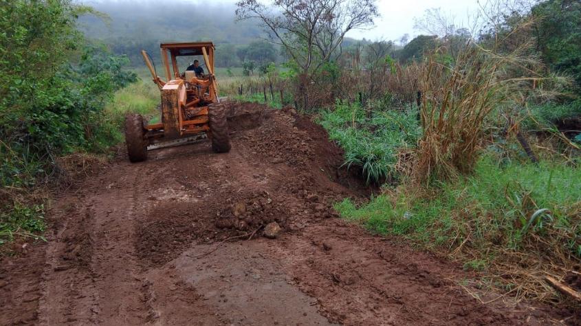 Paraguay: Mejoran transitabilidad de caminos para 400 familias en Amambay