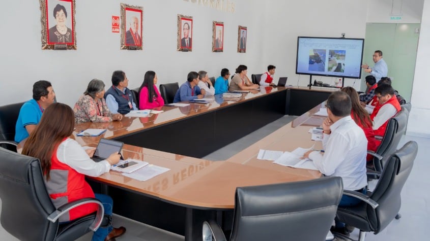 Gore Moquegua garantiza entrega de proyecto integral de saneamiento para Samegua