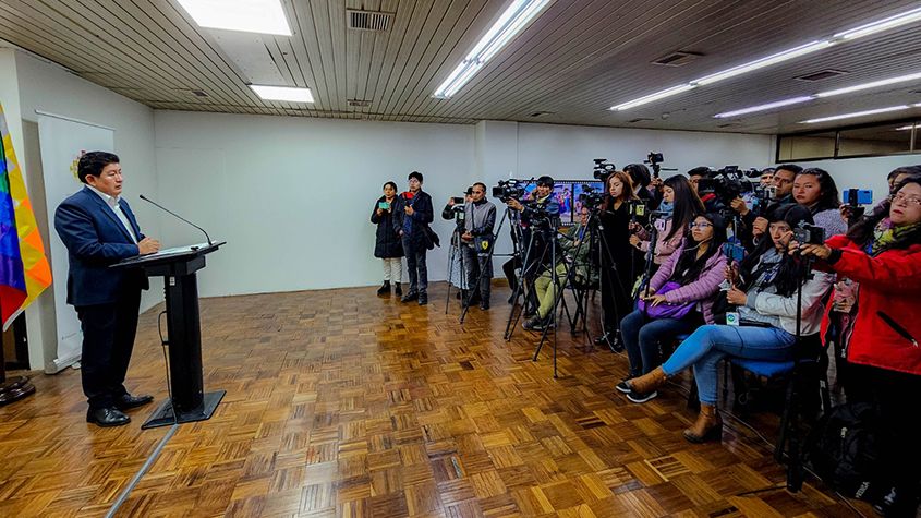 Adjudican estudio de puentes