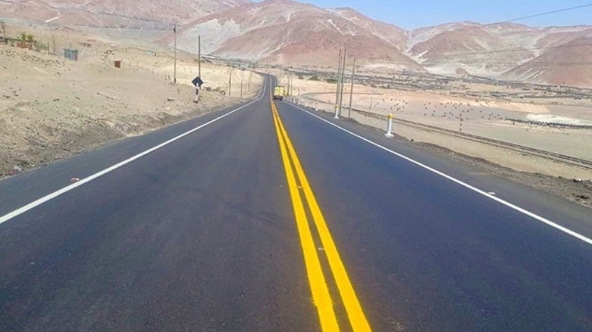 MTC: Culminan mantenimiento de 27 km de la carretera Arequipa-Yura