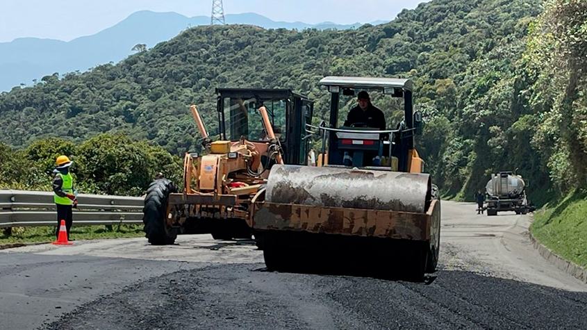Ecuador: MTOP mejora la conectividad vial entre Loja y Zamora Chinchipe