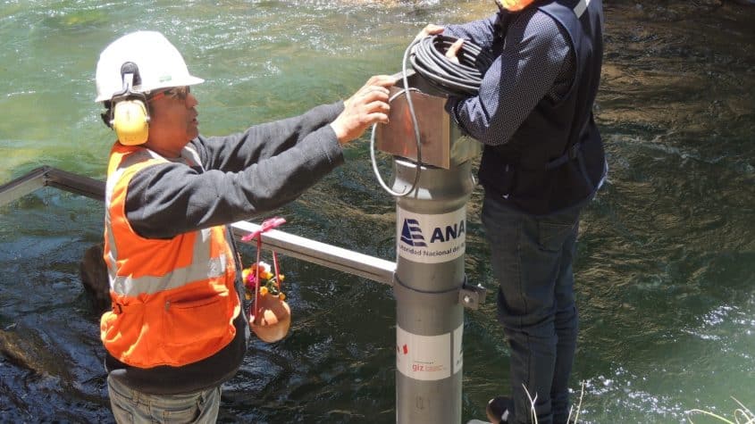 Presentan sistema de medición hidrológica para cuenca del río Tumbes