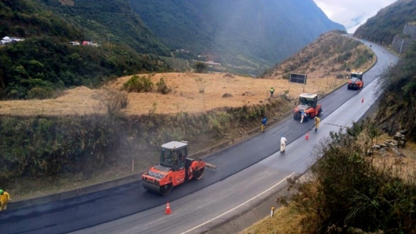 Culminan el mantenimiento de 100 km del tramo 2 de Carretera Interoceánica Sur Perú-Brasil