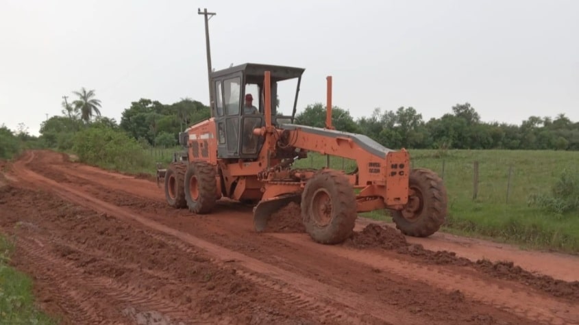 Paraguay: Rehabilitan 42 kilómetros de caminos en cinco localidades de Paraguarí