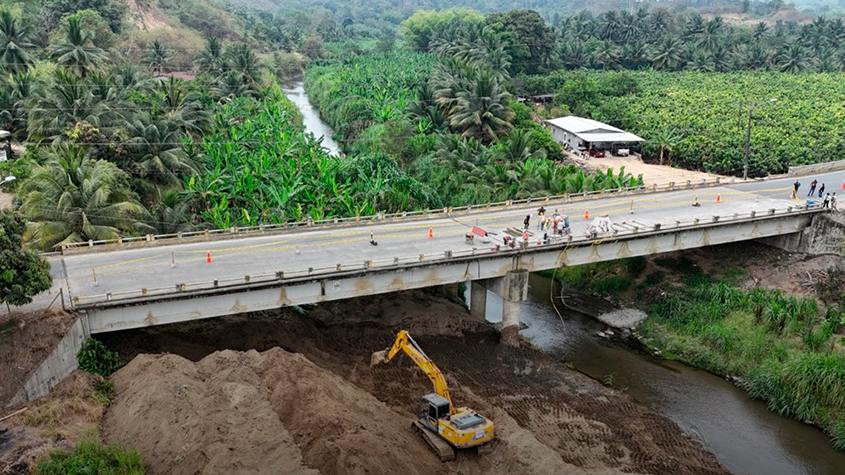 Ecuador: Destinan US$ 150 mil para rehabilitación de puentes en Manabí  