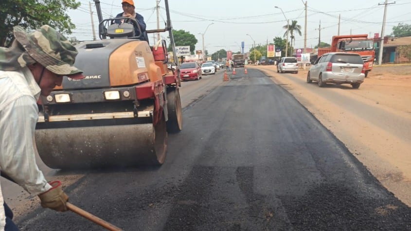 Paraguay: Realizan mantenimiento en varios tramos viales del país
