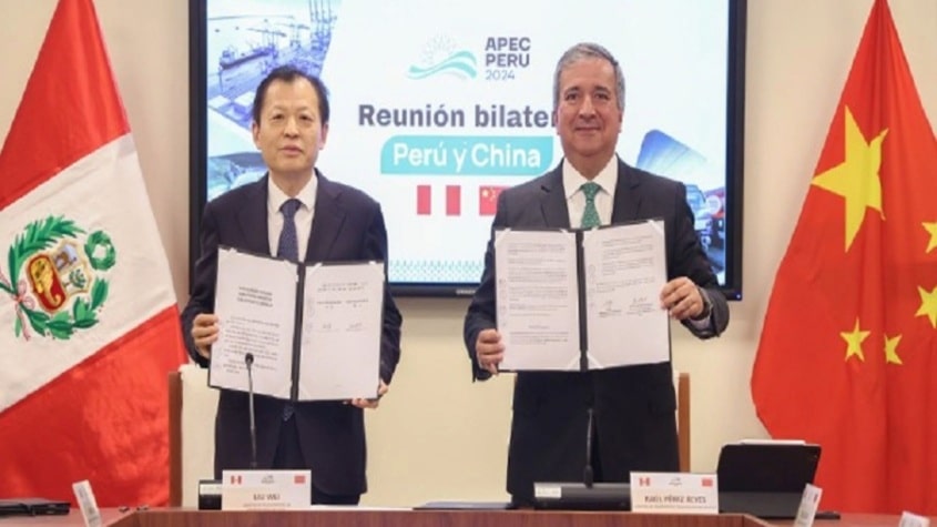 Perú y China suscriben acuerdos para fortalecer competitividad de sector transporte