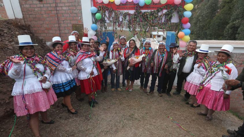 MVCS inaugura obra de agua y saneamiento en beneficio de 300 personas de Cusco