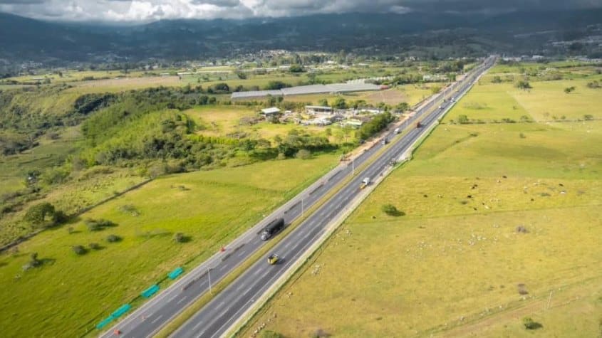 Colombia: En diciembre entregarán 21 kilómetros de tercer carril Bogotá-Girardot