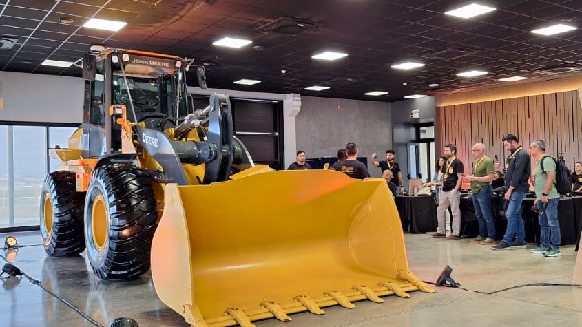 John Deere: Nuevas palas cargadoras Versión P brindan mayor rendimiento y confort
