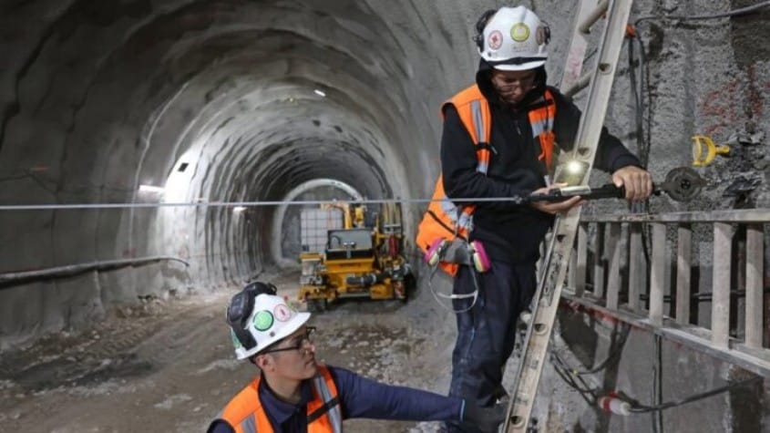 Chile: Autopista Américo Vespucio Oriente II registra un 10% de avance