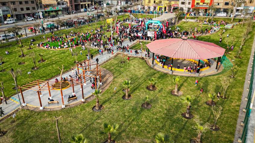 Inauguran Parque Central de la zona de Tablada de Lurín
