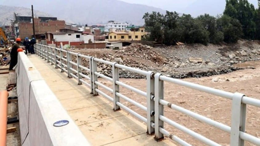 MTC: Ejecutan acciones para poner en servicio el puente definitivo Huampaní