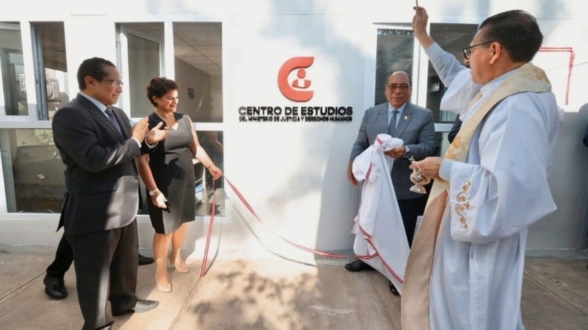 Inauguran Centro de Estudios en Justicia y Derechos Humanos 