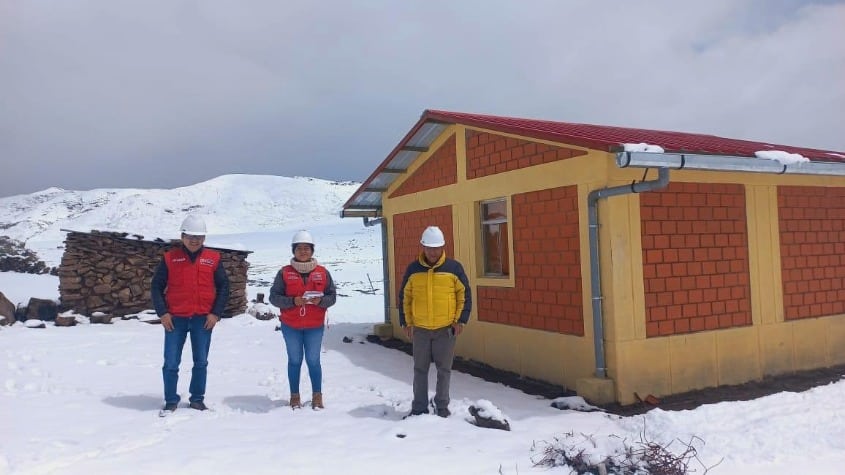 Ministerio de Vivienda entregó 22 casitas Wasiymi en Cusco