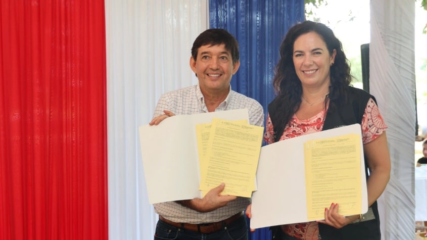 Paraguay: Firman contrato para la pavimentación de la Ruta de la Banana