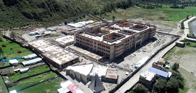 obra paralizada de hospital