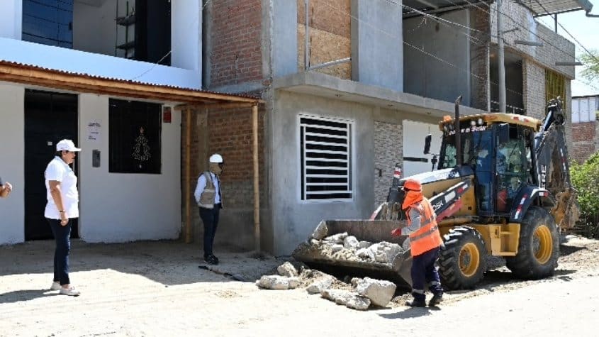 Piura: Avanzan trabajos de pistas y veredas del asentamiento Los Algarrobos IV etapa