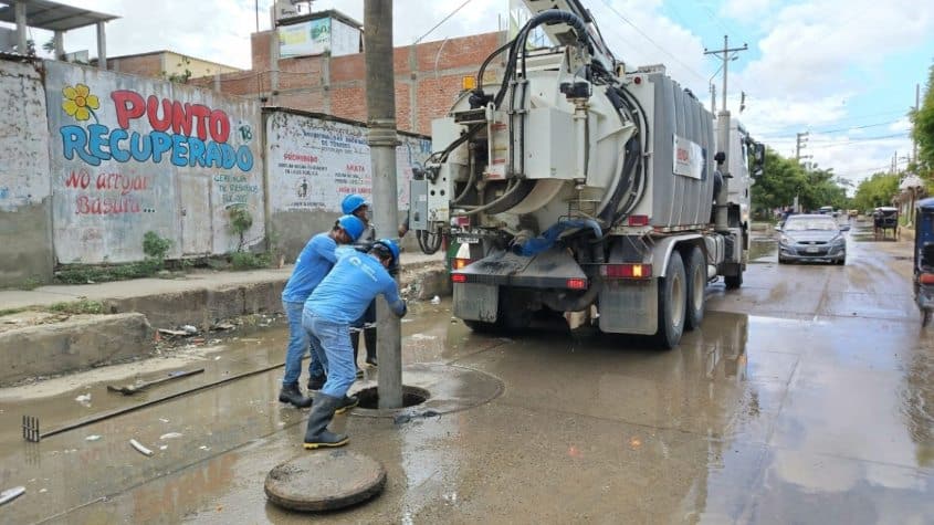Gobierno mitiga lluvias intensas en TUmbes