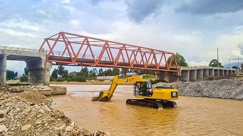 Avanzan instalación del puente Cunas en Junín