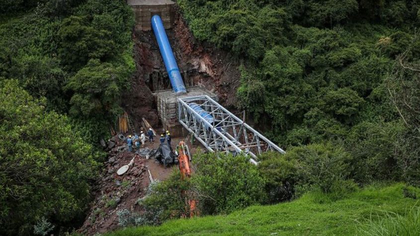 obras de Línea de conducción de agua