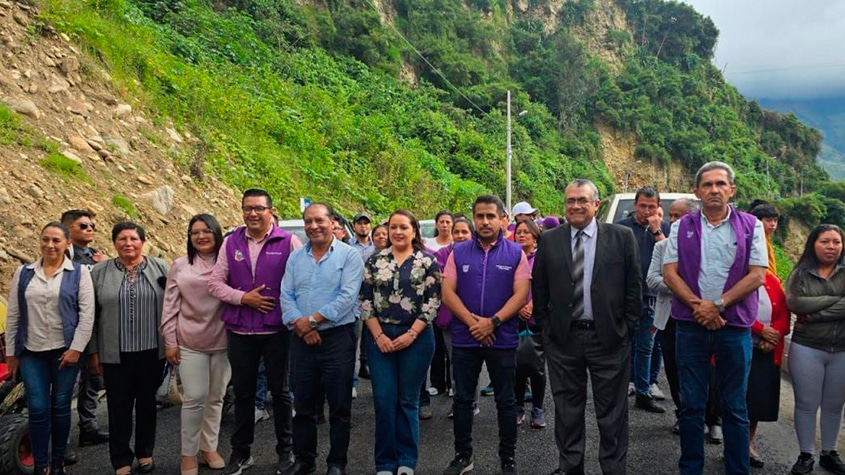 Ecuador inaugura puente Bailey en la parroquia Monte Olivo