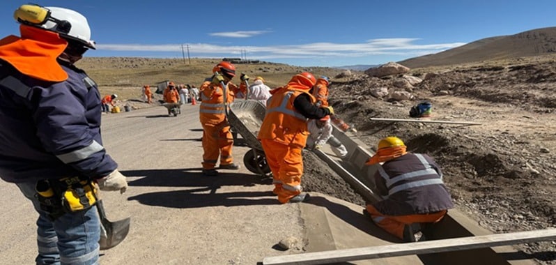 Arequipa: Construcción de carretera Viscachani en Caylloma alcanza 84% de avance