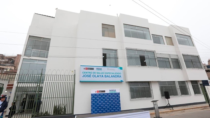 fachada de centro de salud