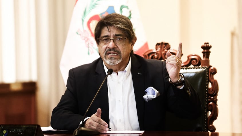 Fiscalía inicia investigación a alcalde de Miraflores por construcción irregular en parque Leoncio Prado