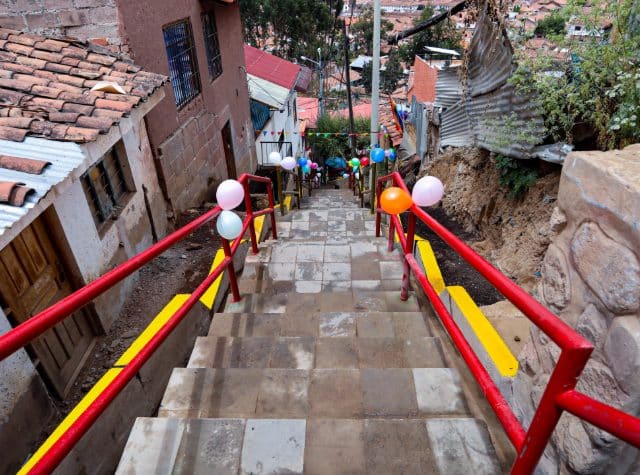Cusco: Entregan obra integral de transitabilidad en el barrio de San Blas