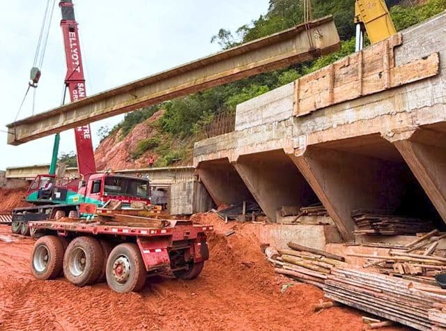 Bolivia: Construcción de carretera Acheral – Choere presenta 60% de avance