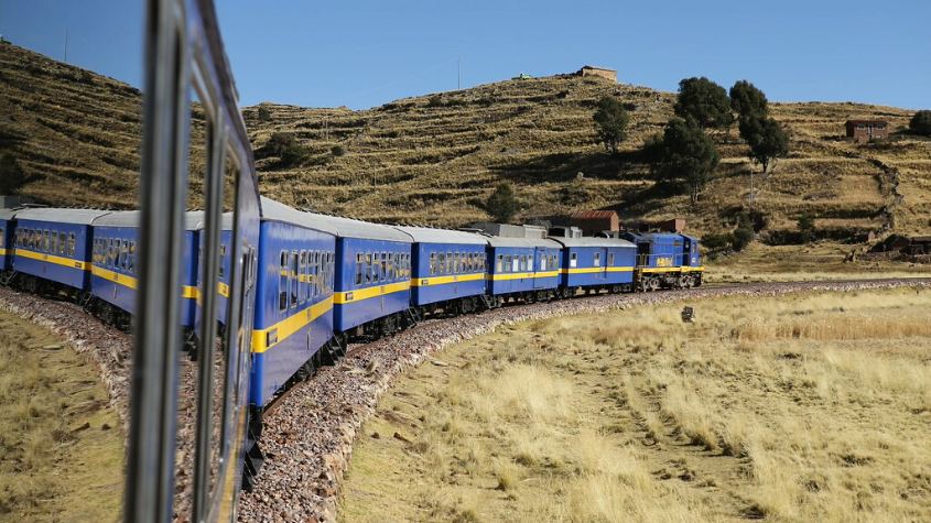 Tren Perú