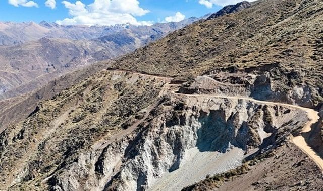 Arequipa: Construcción de carretera Llanca – Ucuchachas en Castilla registra avance del 98%