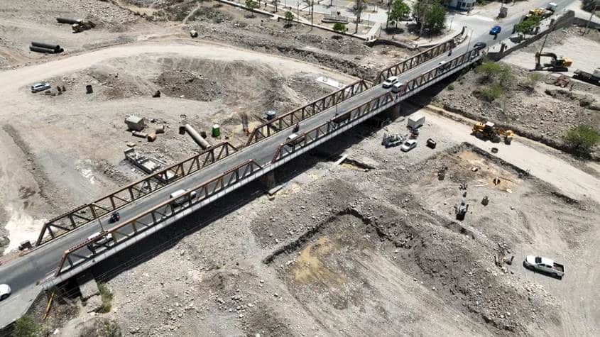 construcción de puente