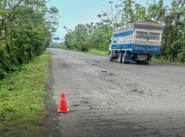 Ecuador invierte US$ 3.7 millones en rehabilitación vial en Los Ríos