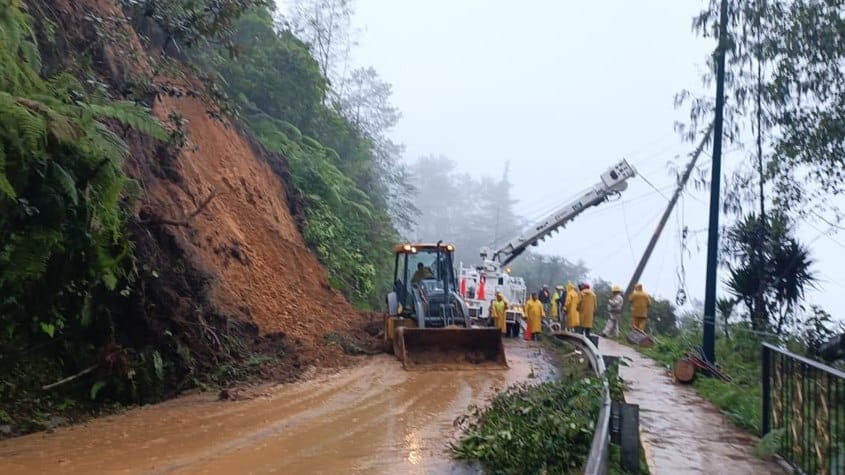 vía inundada