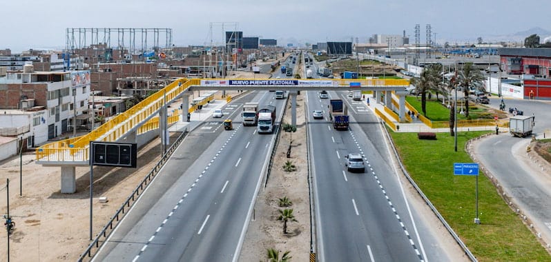 El puente peatonal Punta Hermosa ya opera en el kilómetro 38 de la Panamericana Sur.