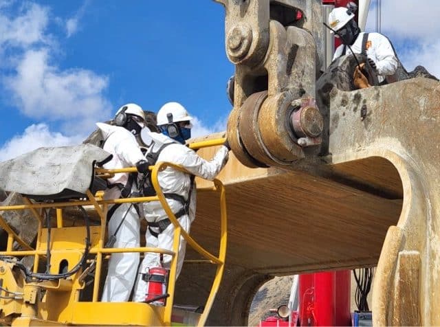 Ferreyros lidera reconstrucciones de palas gigantes Cat a nivel mundial