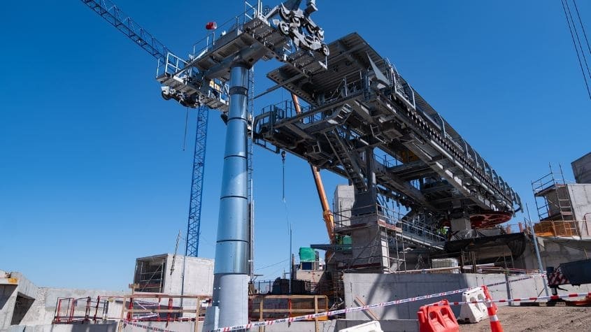 teleférico en construcción