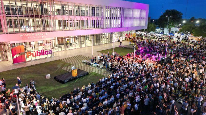 ceremonia de inauguración de hospital